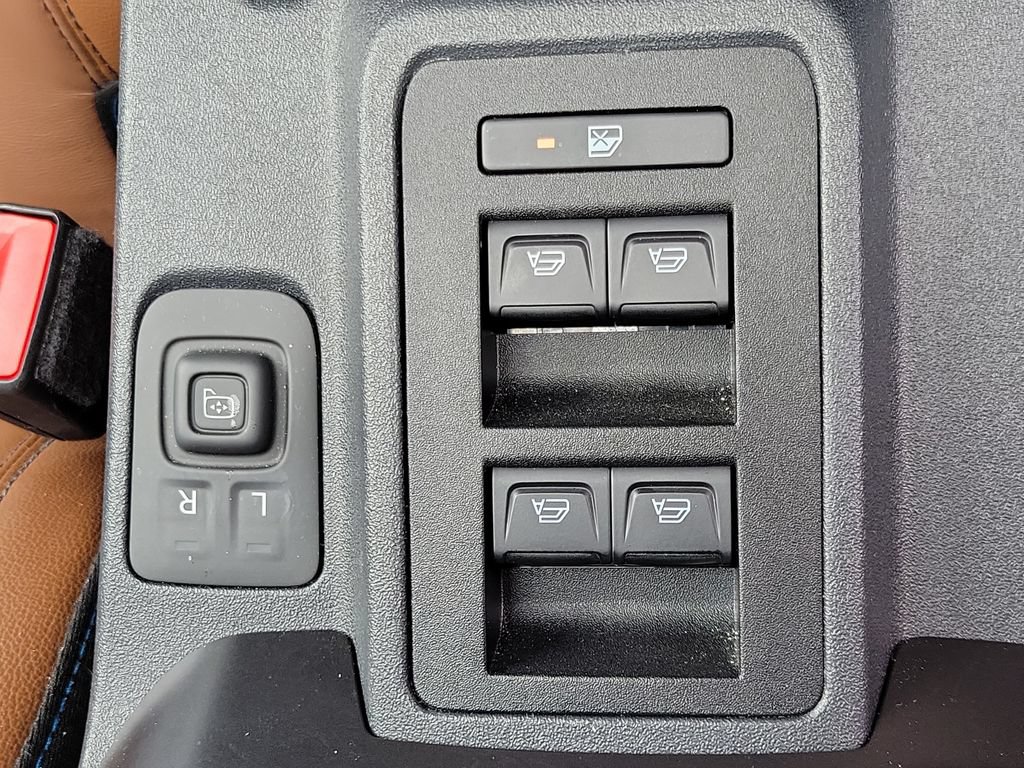 Used 2024 Ford Bronco Outer Banks AWD/4WD image 30