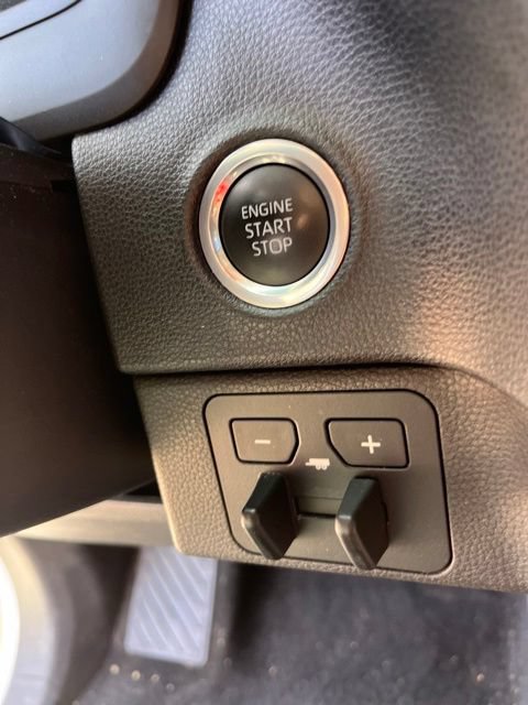 Used 2023 Toyota Tundra SR5 w/ SR5 Convenience Package AWD/4WD image 22