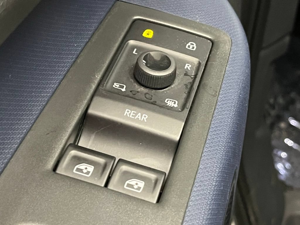 New 2025 Volkswagen ID. Buzz Pro S RWD image 18