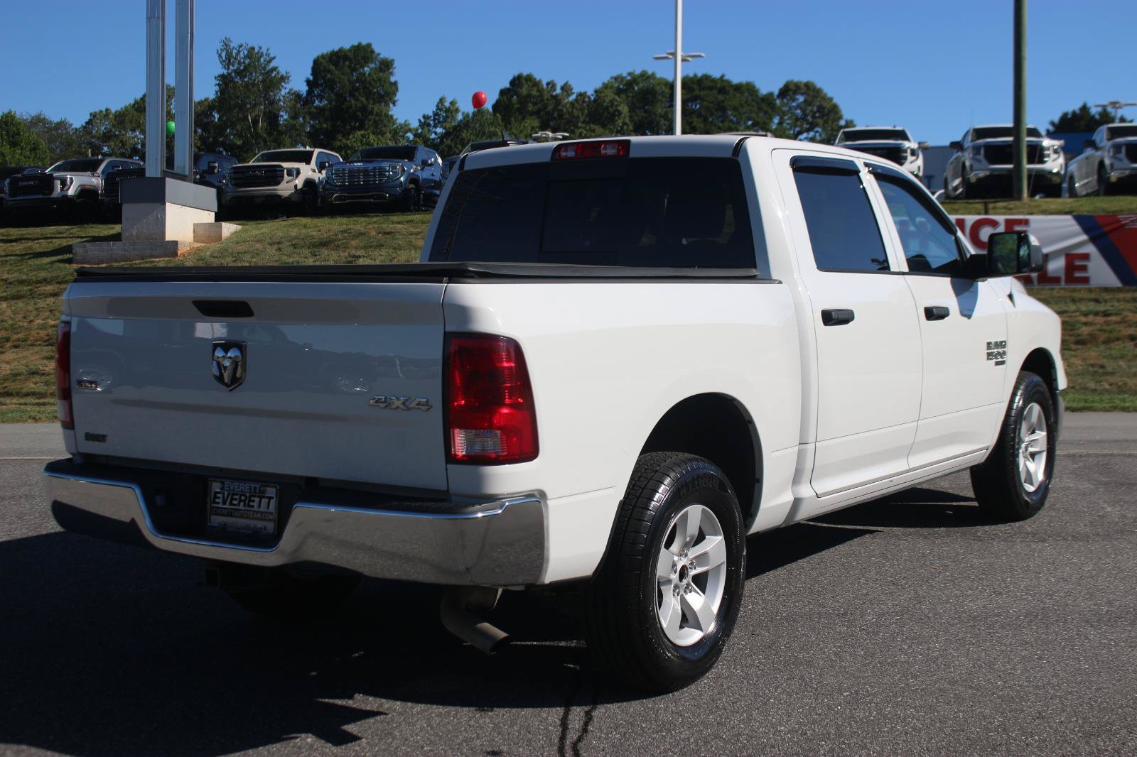 Used 2023 RAM 1500 Classic SLT w/ Trailer & Traction Group AWD/4WD image 7