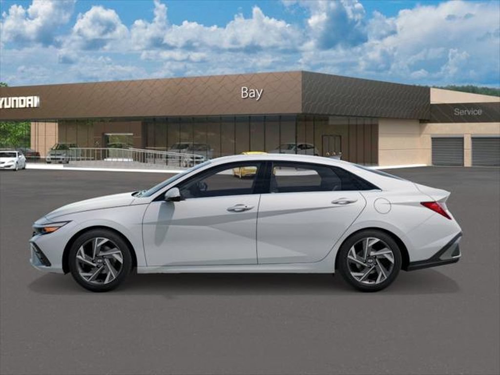 New 2026 Hyundai Elantra Limited FWD image 3