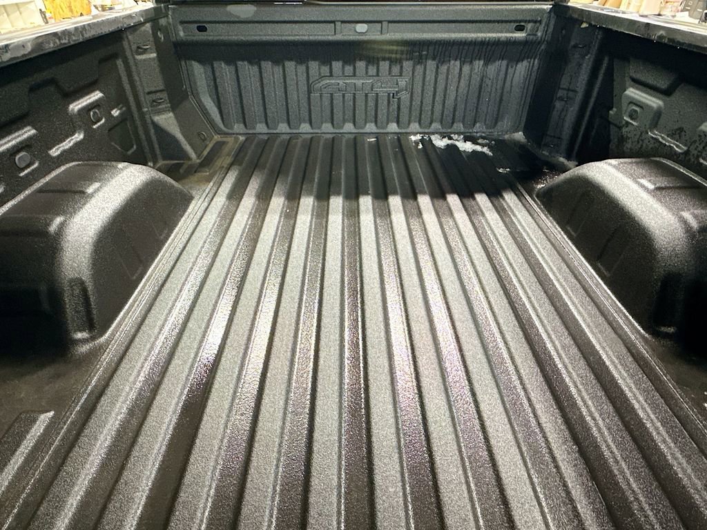 Used 2023 GMC Sierra 1500 AT4 image 25