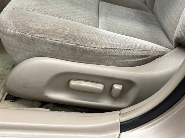 Used 2002 Toyota Camry image 12