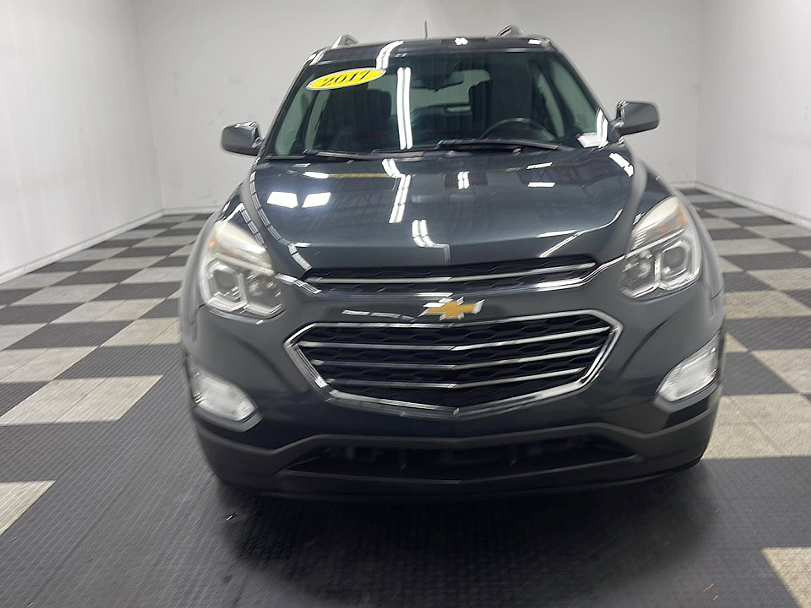 Used 2017 Chevrolet Equinox LT w/ Convenience Package FWD image 11