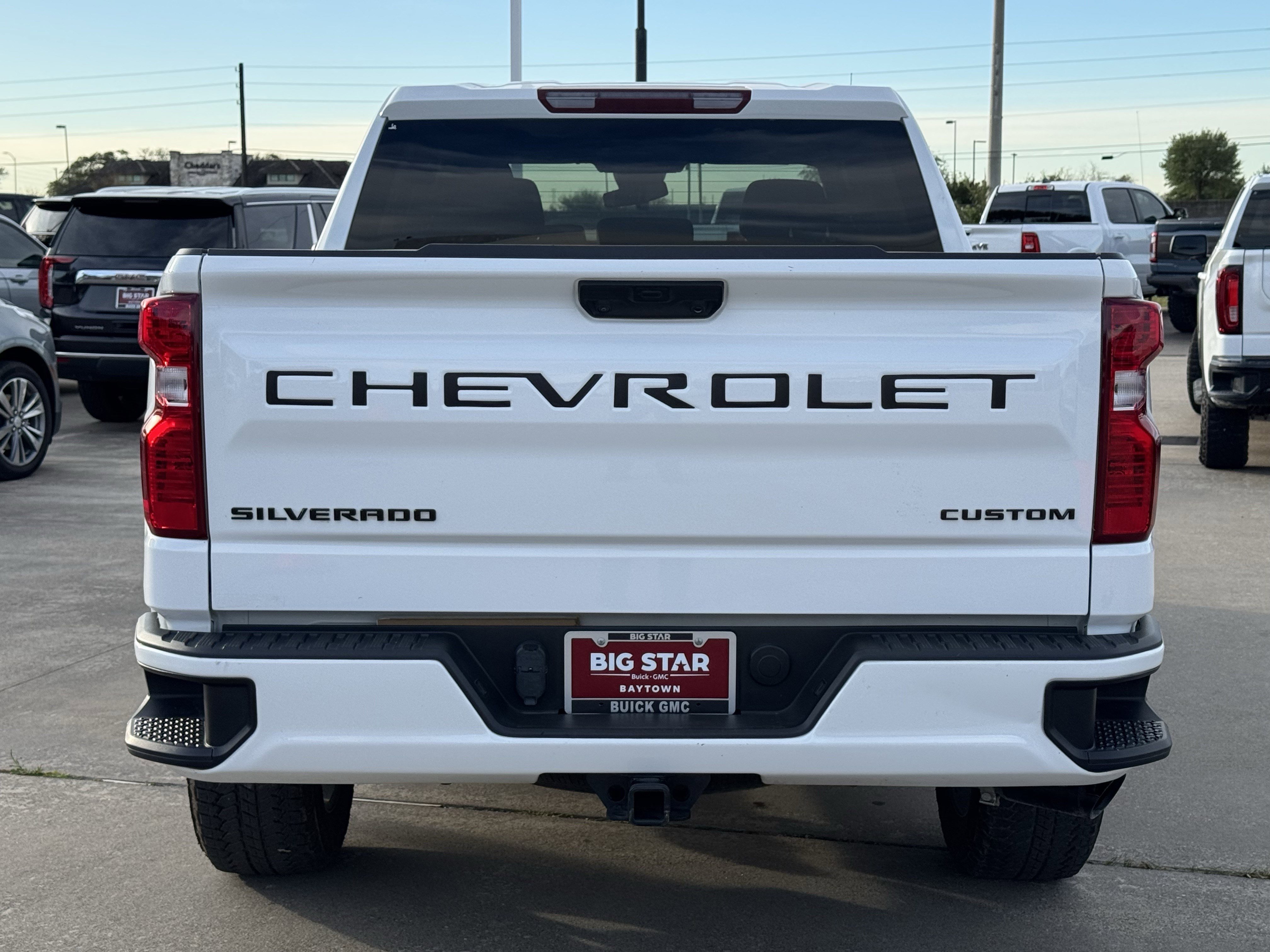 Used 2025 Chevrolet Silverado 1500 Custom w/ Turbomax Blackout Package image 9