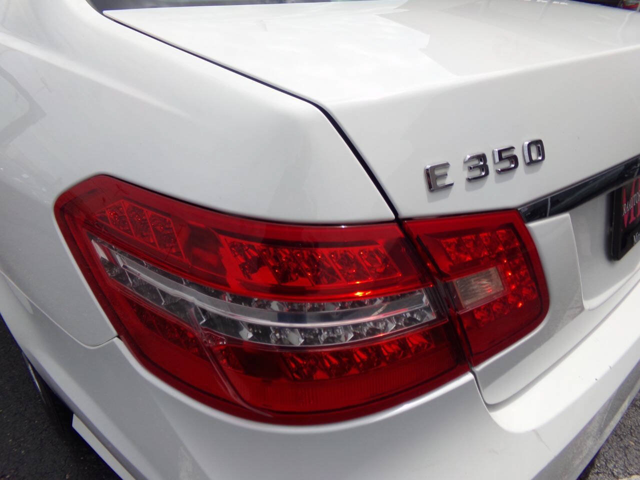 Used 2013 Mercedes-Benz E 350 BlueTEC Sedan image 17