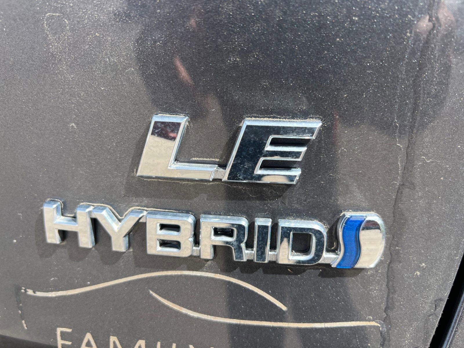 Used 2019 Toyota RAV4 LE w/ Carpet Mat Package image 27