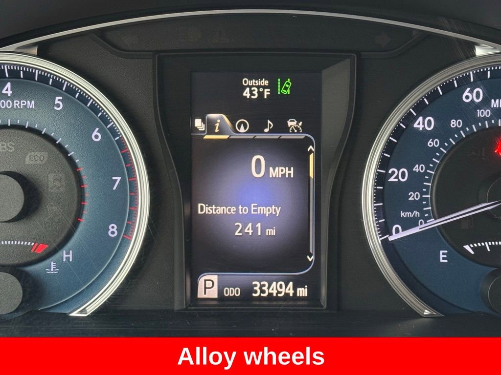 Used 2015 Toyota Camry XLE w/ Advanced Technology Package image 30