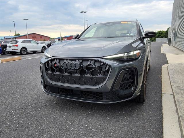 Used 2025 Audi SQ5 Premium Plus AWD/4WD image 13