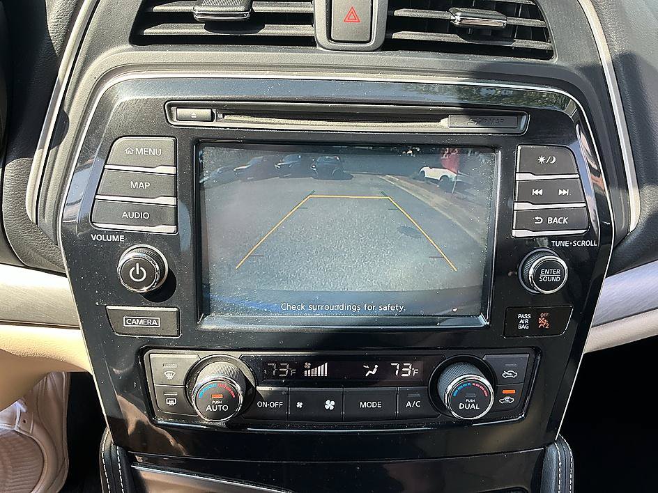 Used 2017 Nissan Maxima 3.5 SL FWD image 17