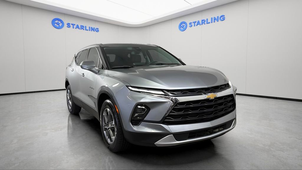 Used 2023 Chevrolet Blazer LT FWD image 15