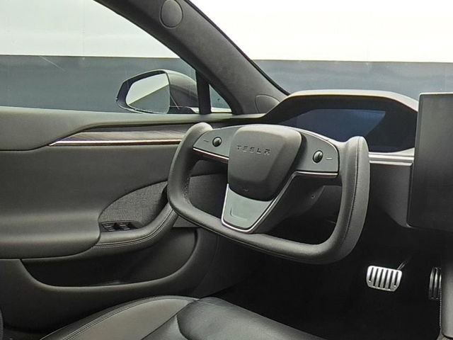 Used 2022 Tesla Model S image 19