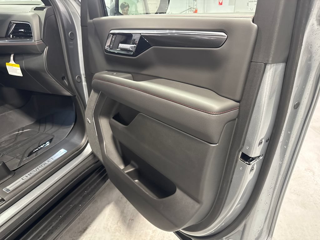 New 2026 Chevrolet Suburban RST w/ Comfort Package AWD/4WD image 37
