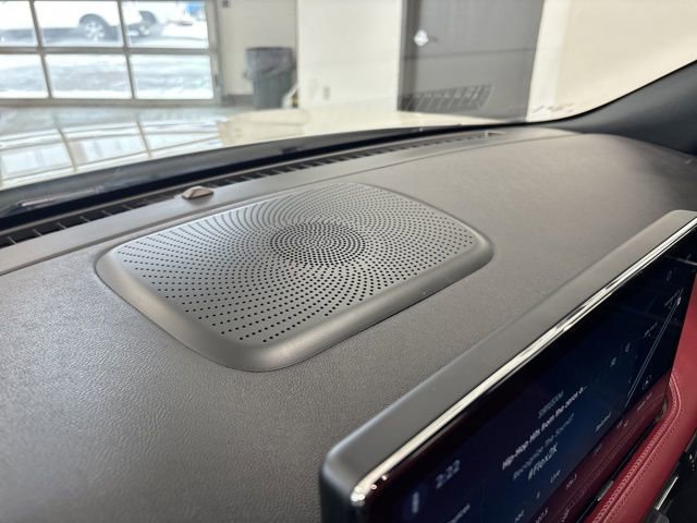 Used 2023 Lincoln Corsair Reserve w/ Rear Removable Package Tray image 47