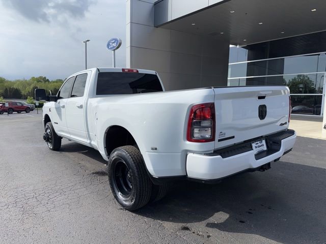 Used 2024 RAM 3500 Big Horn w/ Night Edition AWD/4WD image 6