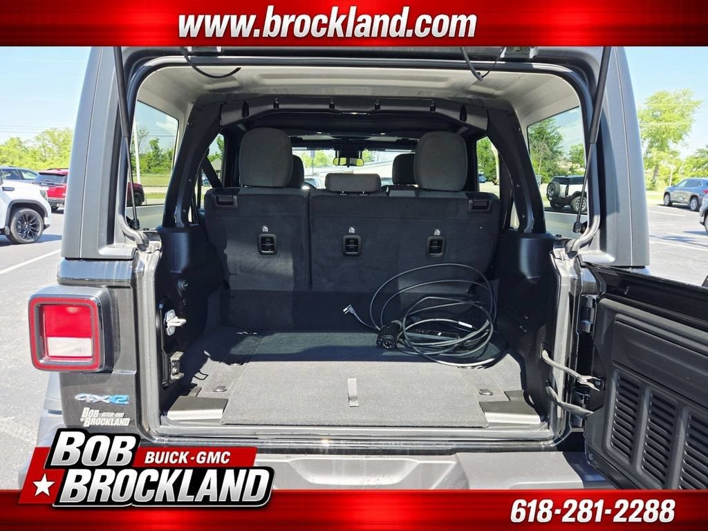 Used 2024 Jeep Wrangler Unlimited AWD/4WD image 14