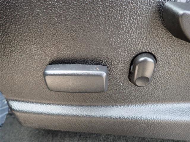 Used 2015 Chevrolet Colorado LT w/ Luxury Package image 13