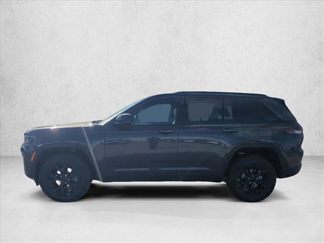 New 2026 Jeep Grand Cherokee Altitude RWD image 5