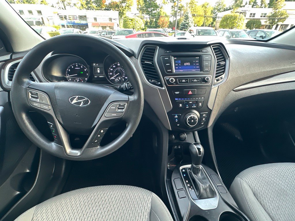 Used 2017 Hyundai Santa Fe Sport FWD image 27