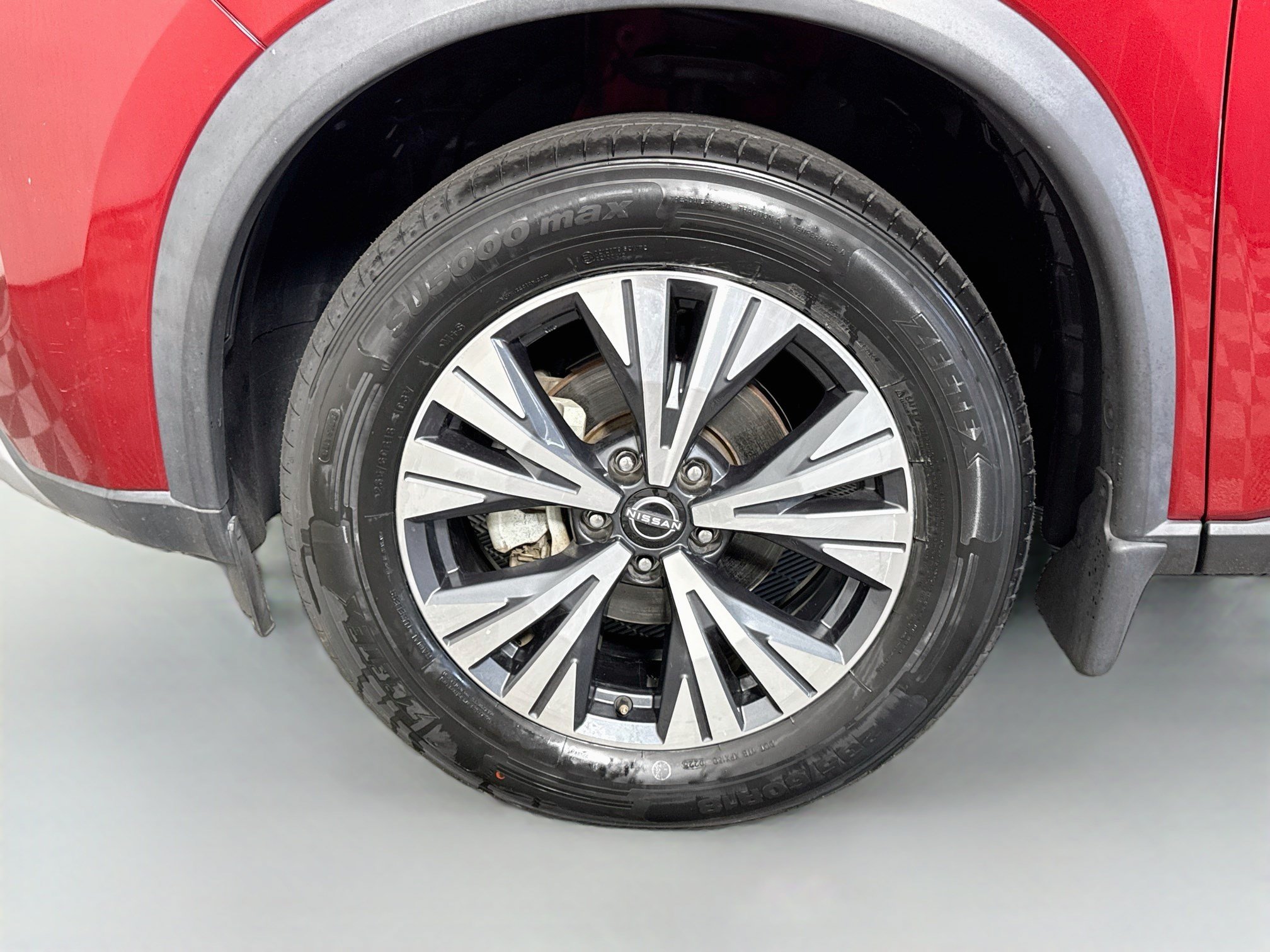 Used 2022 Nissan Rogue SV FWD image 38