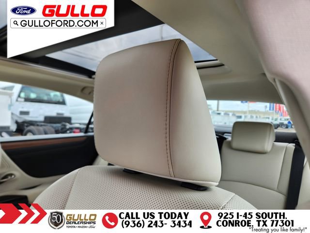 Used 2023 Lexus ES 350 w/ Premium Package FWD image 17