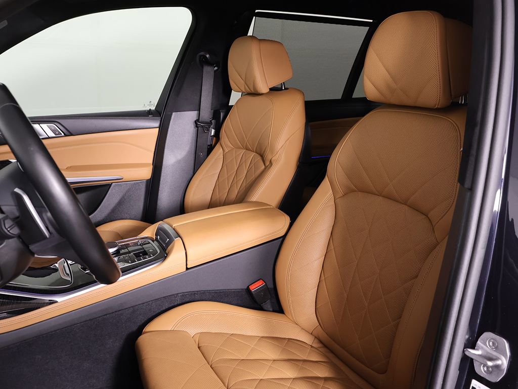Used 2024 BMW X7 xDrive40i w/ M Sport Package image 33