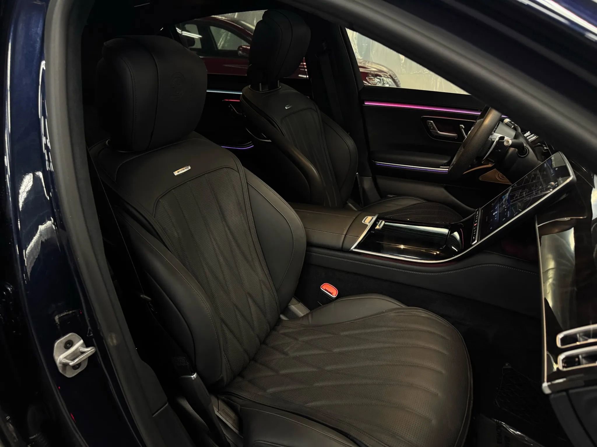 Used 2024 Mercedes-Benz S 63 AMG S image 35