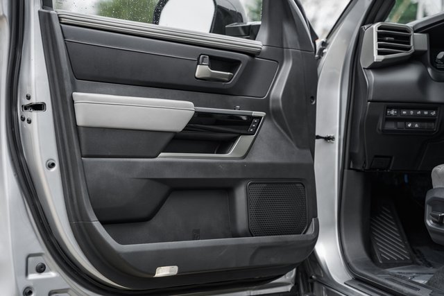 Used 2025 Toyota Tundra Limited image 39
