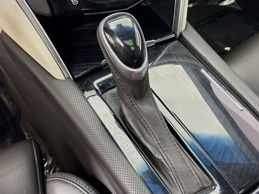 Used 2013 Cadillac XTS Platinum AWD/4WD image 19