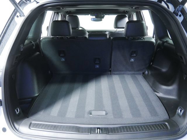 Used 2024 Jeep Grand Cherokee Altitude AWD/4WD image 15