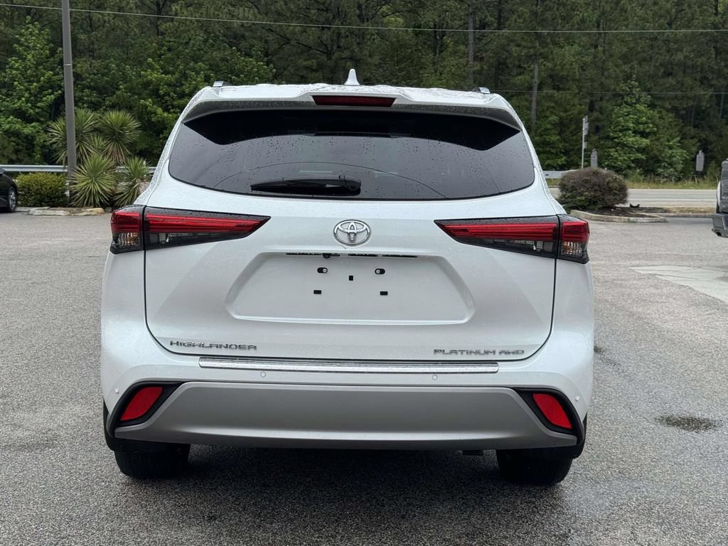 Used 2023 Toyota Highlander Platinum AWD/4WD image 25
