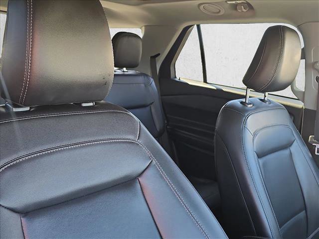 Used 2022 Ford Explorer XLT w/ Equipment Group 202A image 21