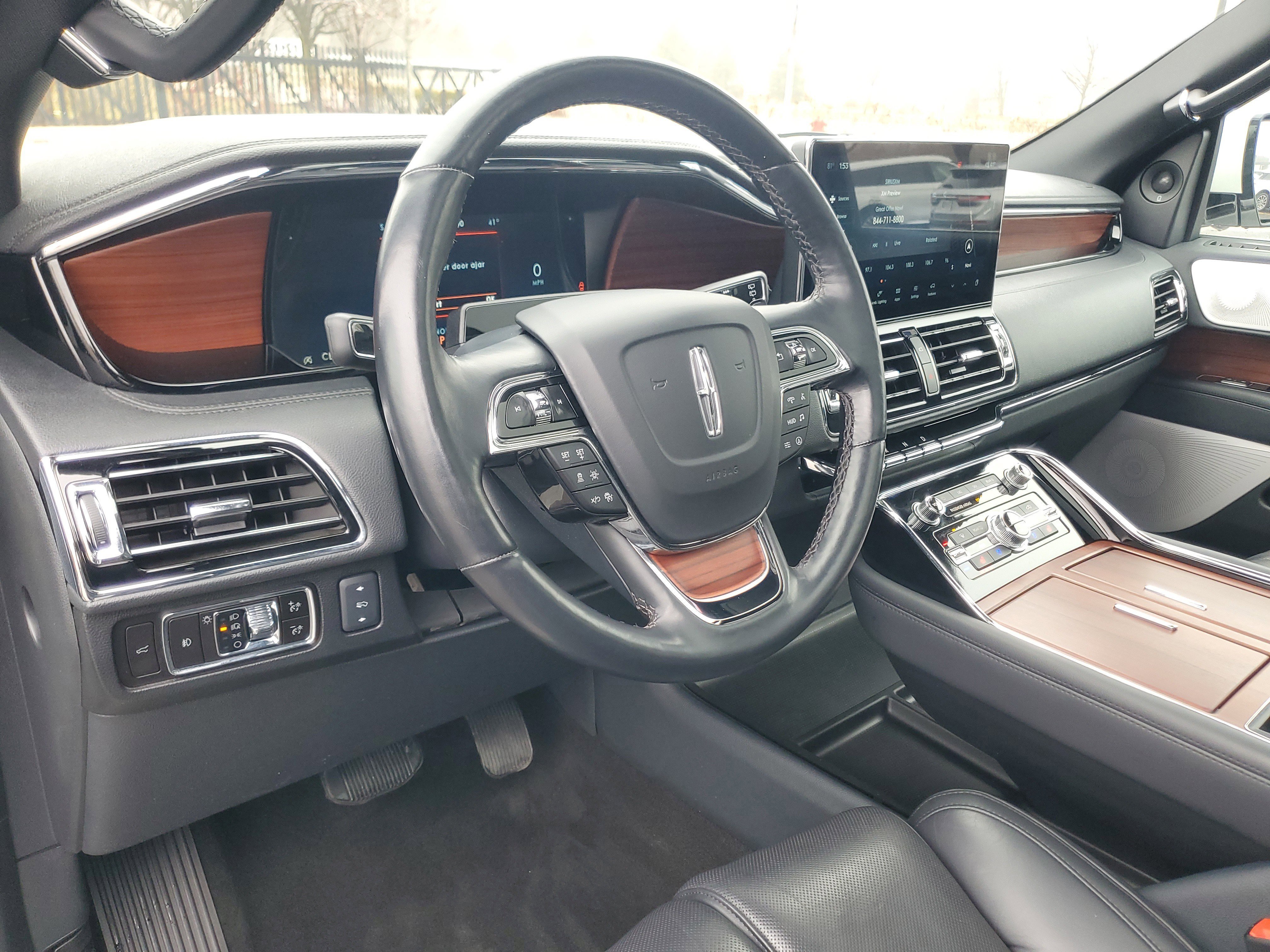 Certified 2023 Lincoln Navigator Reserve AWD/4WD image 13