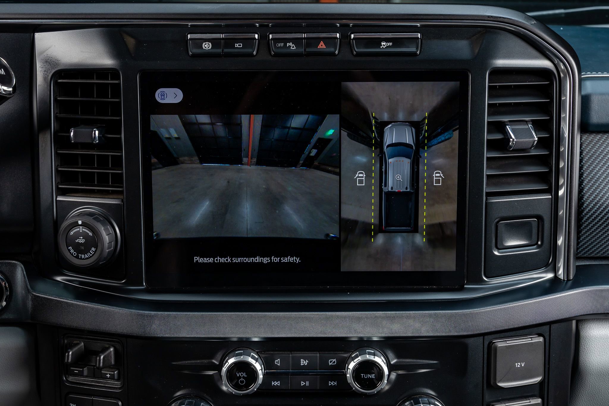 Used 2024 Ford F250 Limited image 26