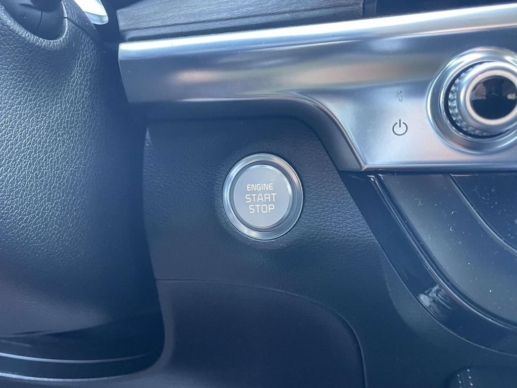 Used 2022 Kia Telluride EX w/ EX Premium Package FWD image 30