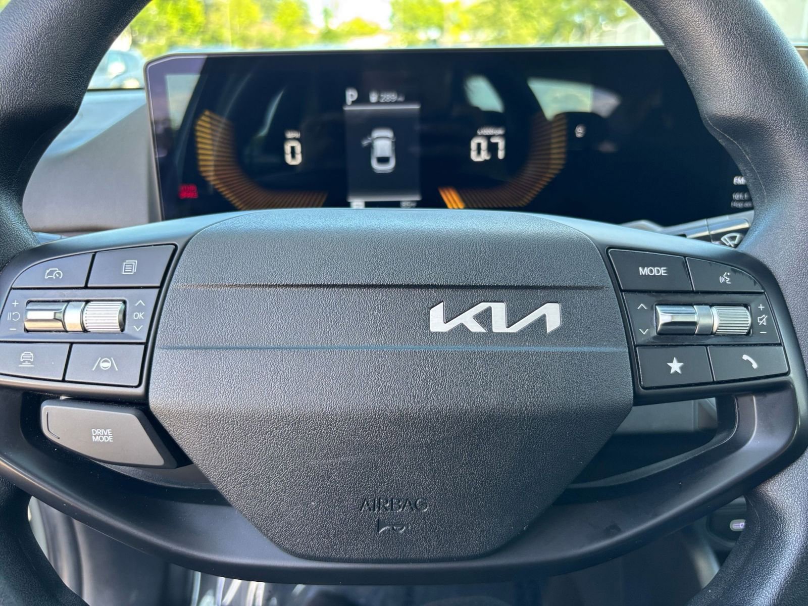 Used 2025 Kia K4 FWD image 27