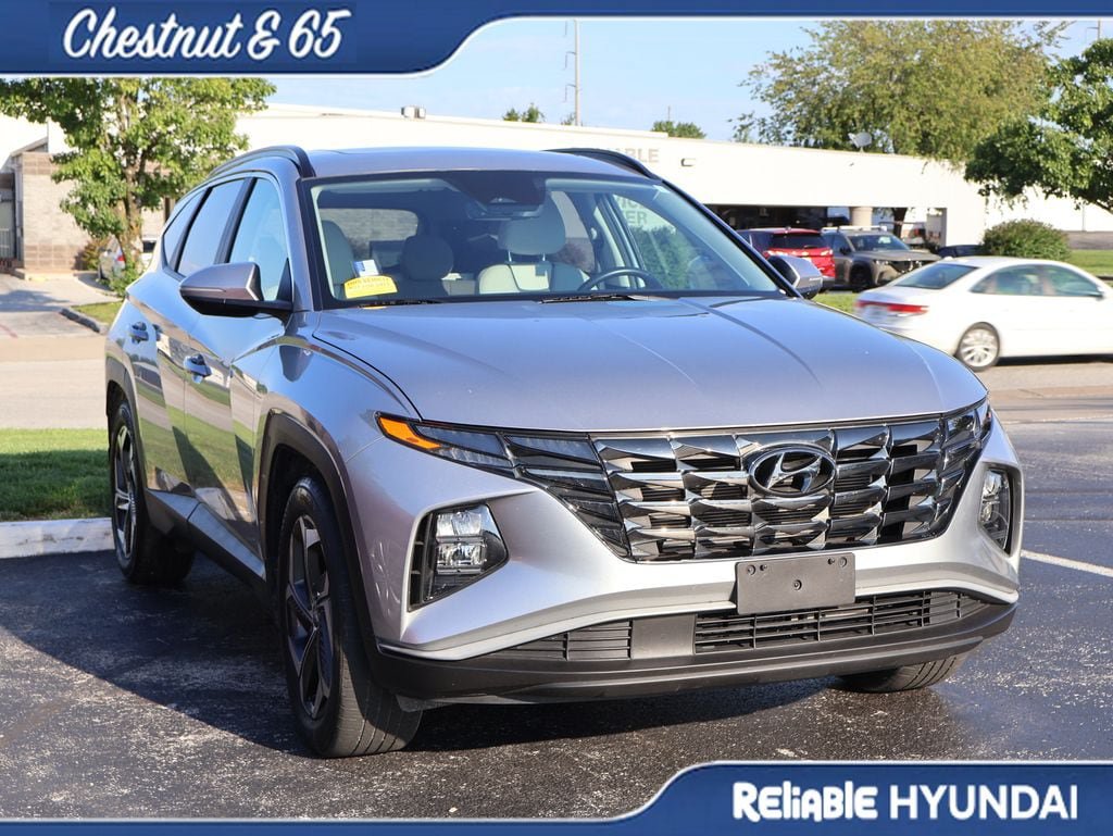 Used 2022 Hyundai Tucson SEL w/ Convenience + Premium Package FWD image 2