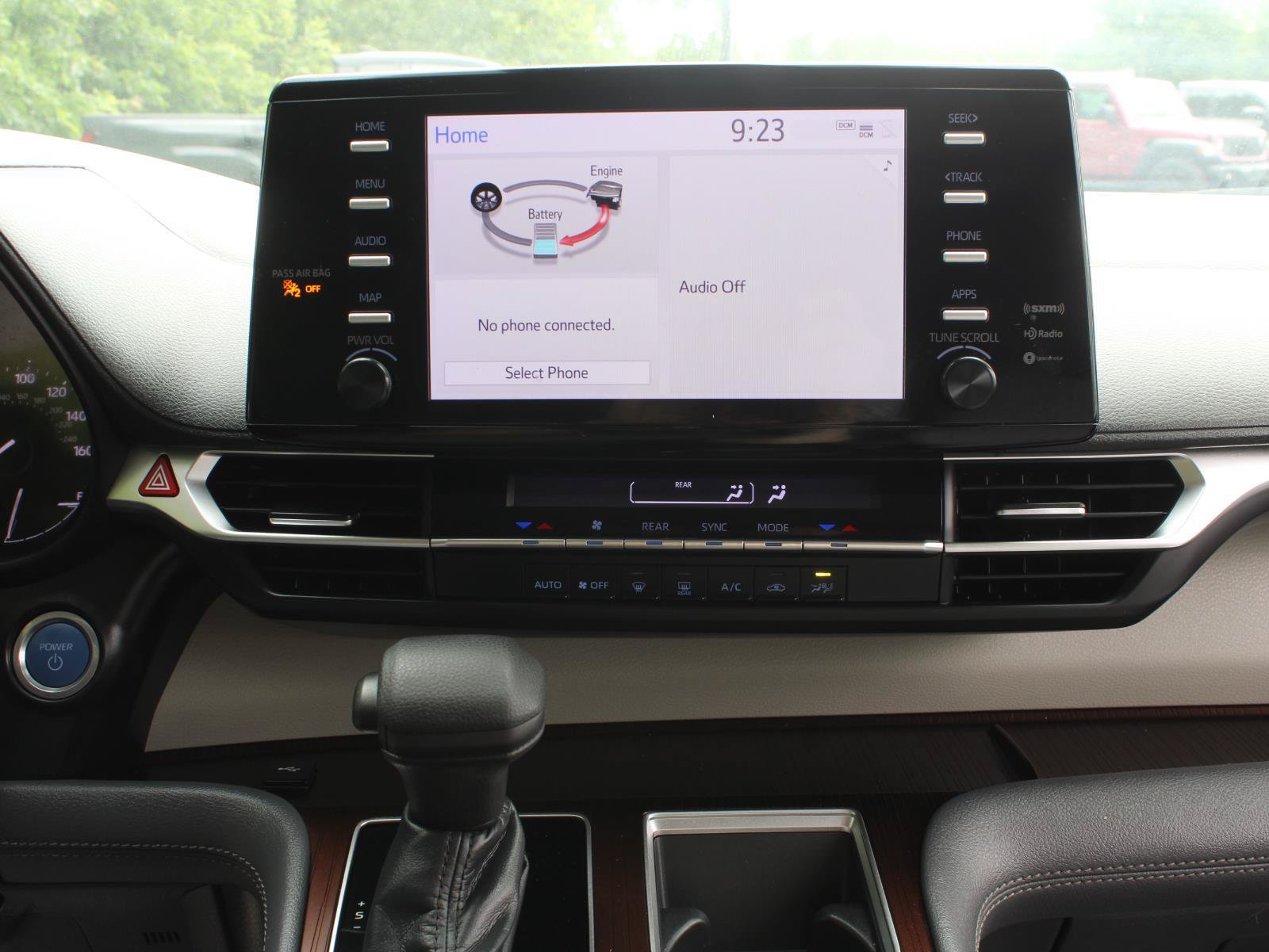 Used 2022 Toyota Sienna LE AWD/4WD image 12