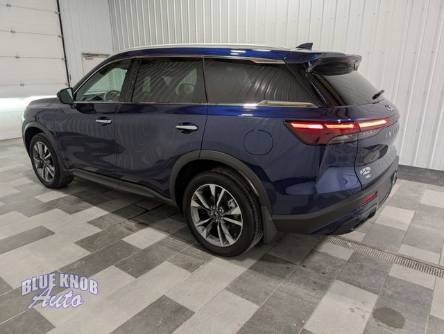 Used 2025 INFINITI QX60 Luxe image 2
