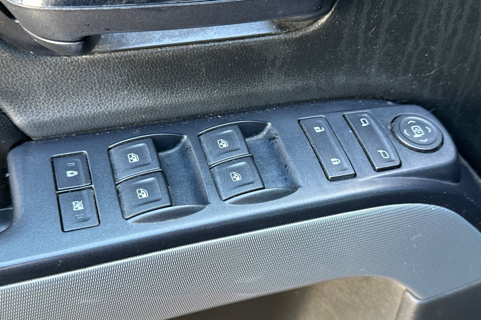 Used 2016 Chevrolet Silverado 1500 LT w/ All Star Edition AWD/4WD image 12