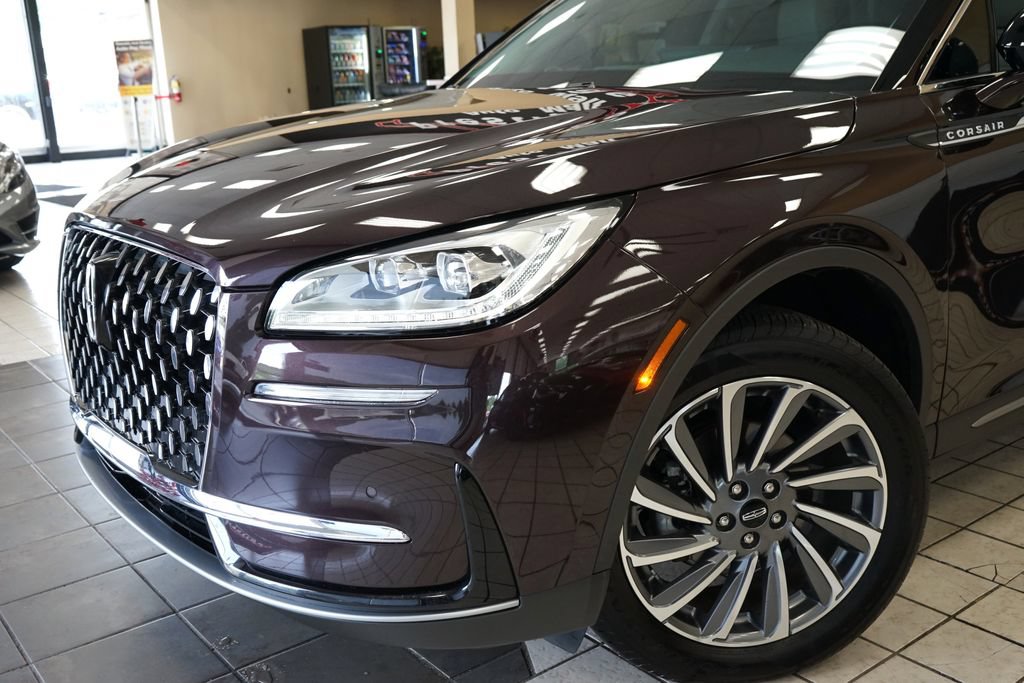 Used 2023 Lincoln Corsair Reserve w/ Equipment Group 201A AWD/4WD image 21