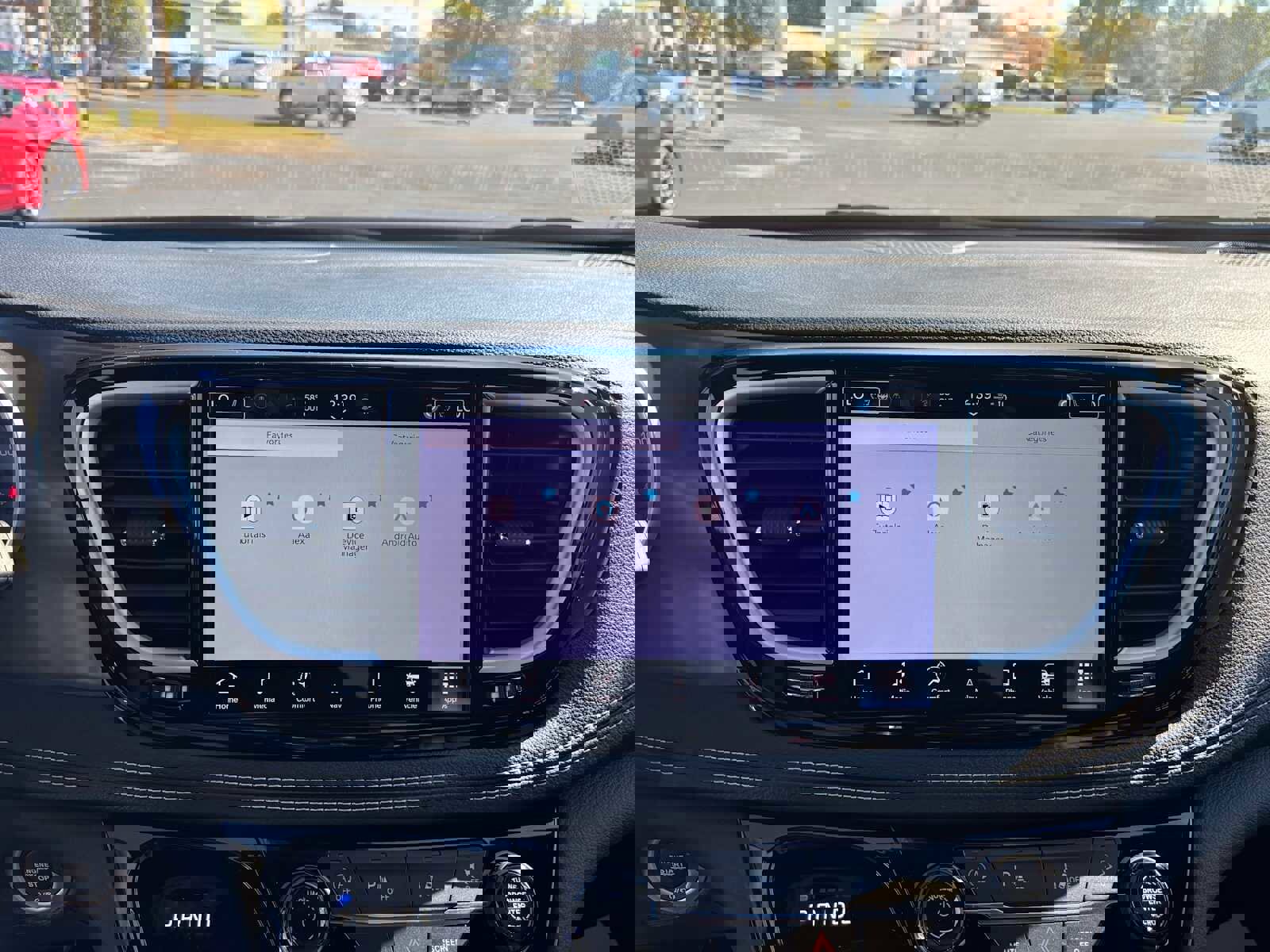 New 2026 Chrysler Pacifica Select image 39