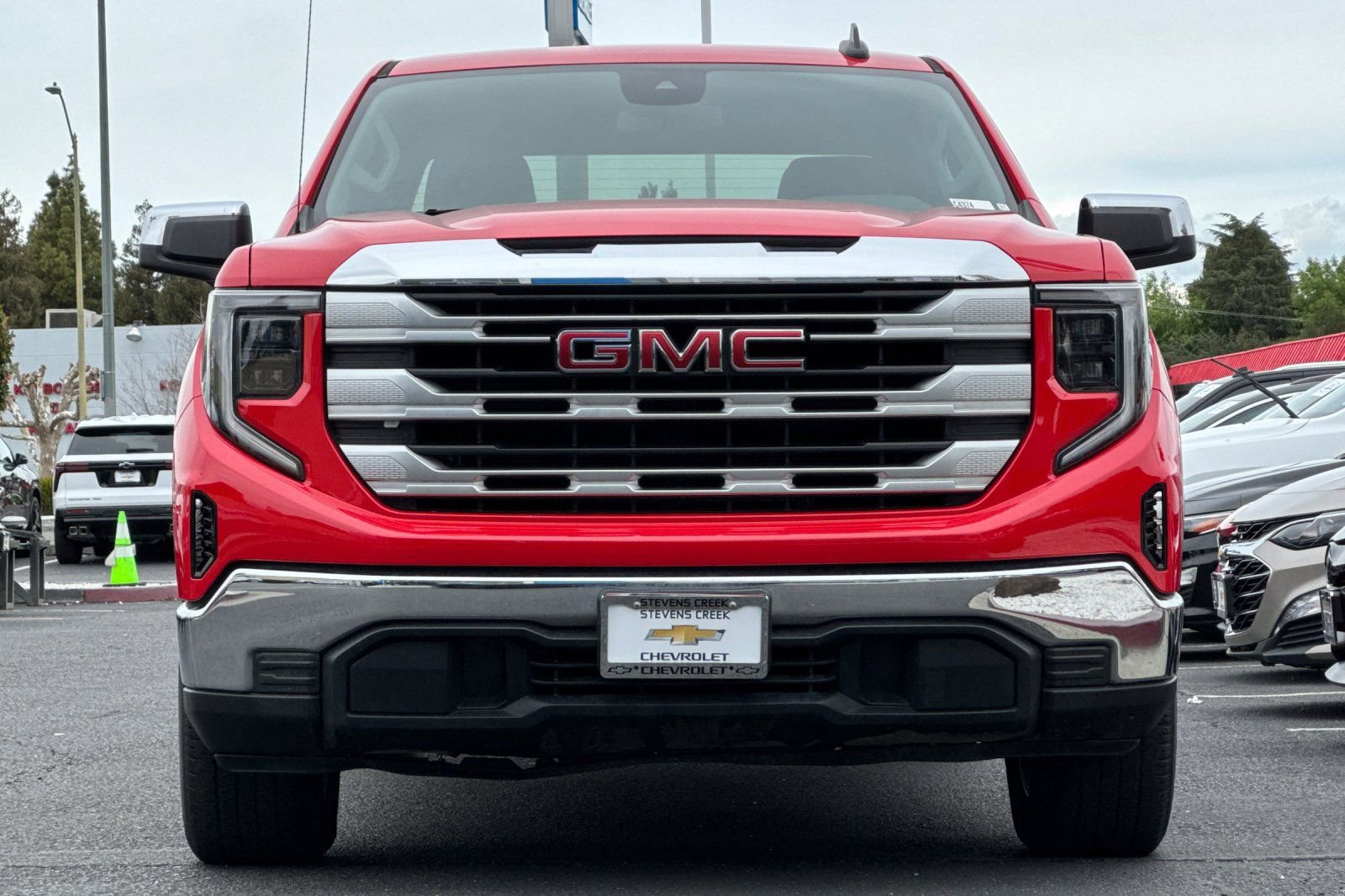 Used 2023 GMC Sierra 1500 SLE image 10