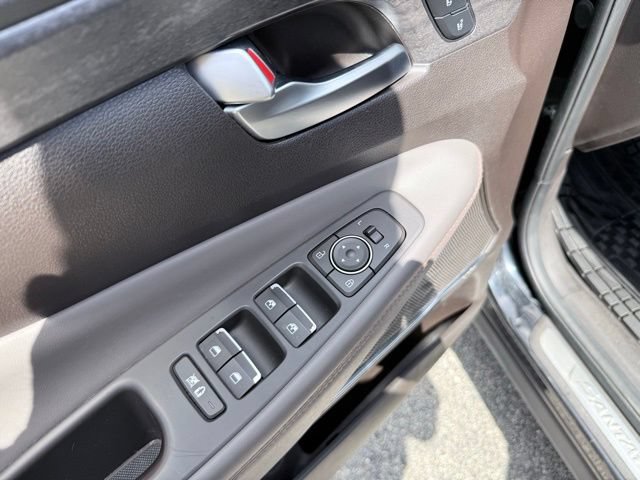 Used 2019 Hyundai Santa Fe AWD image 19