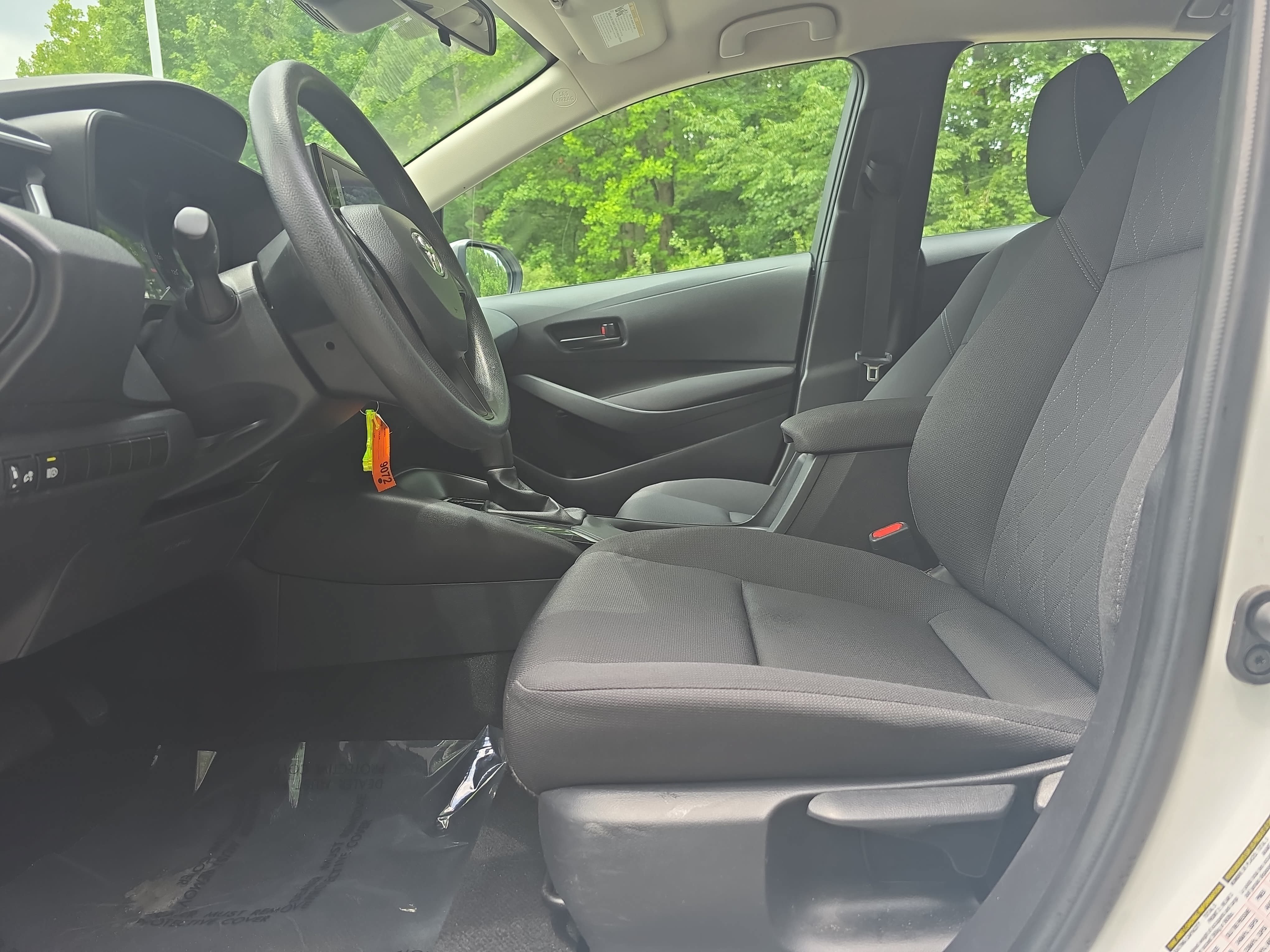 Used 2024 Toyota Corolla LE FWD image 14