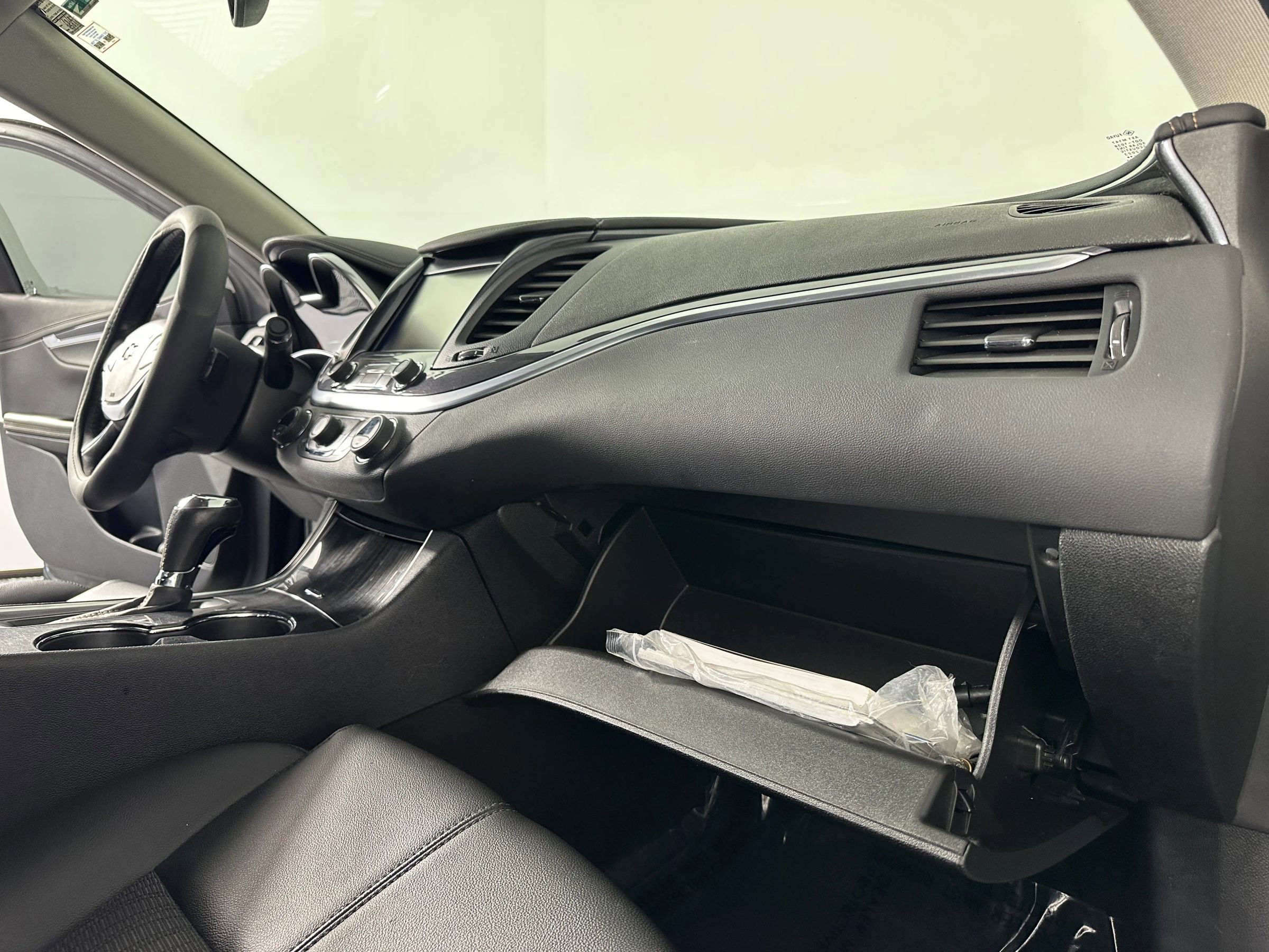 Used 2019 Chevrolet Impala LT w/ LT Convenience Package image 39