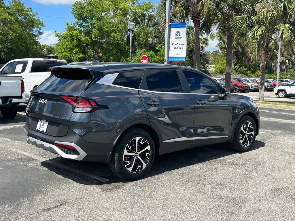 Used 2024 Kia Sportage EX image 7