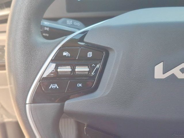 Used 2025 Kia Niro LX FWD image 20