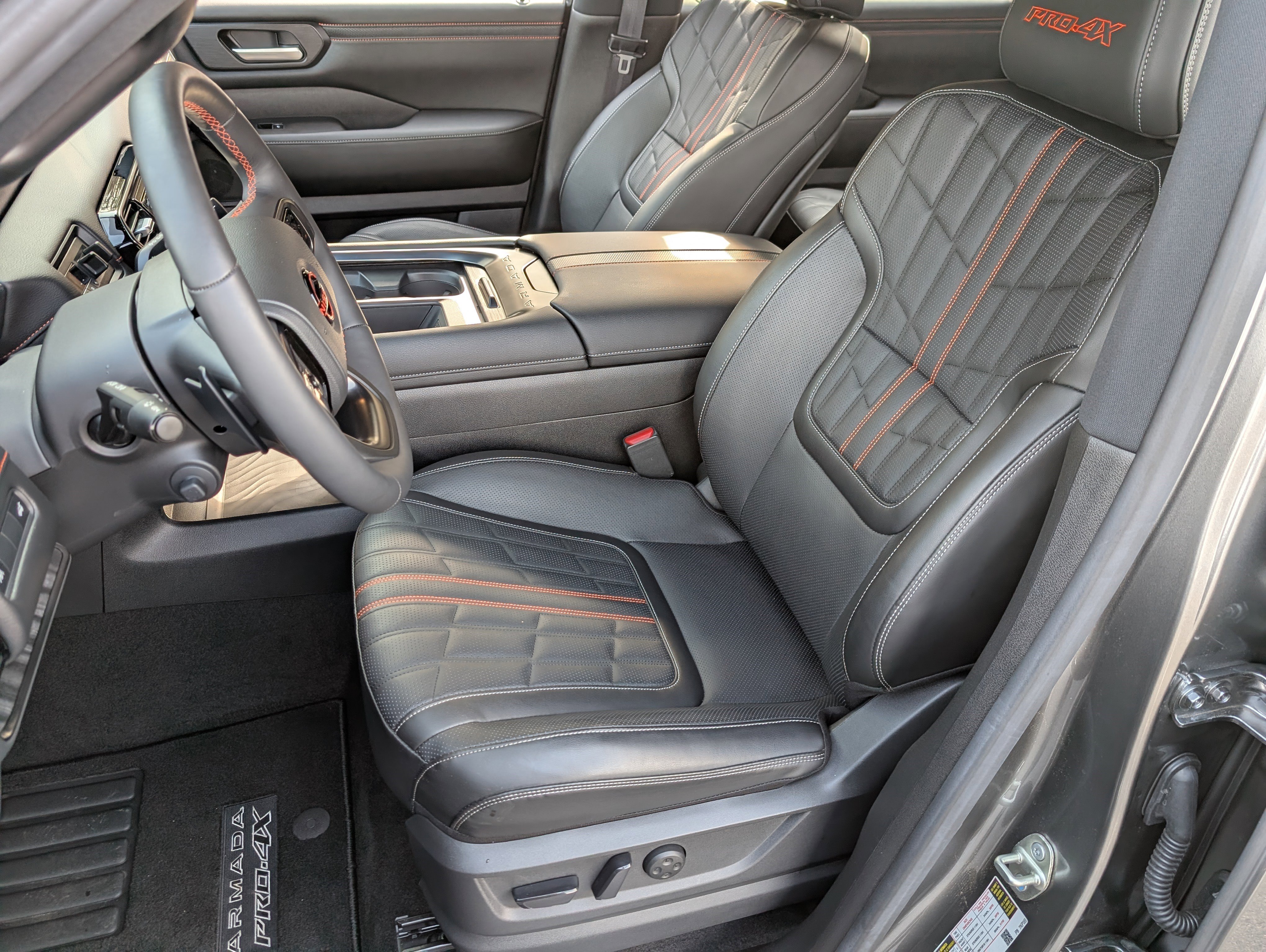 Used 2025 Nissan Armada PRO-4X w/ Pro-4X Premium Package image 16