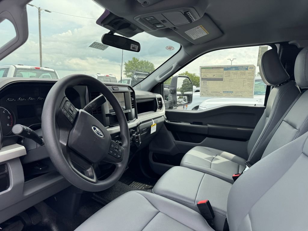 New 2025 Ford F350 XL w/ XL Chrome Package image 5